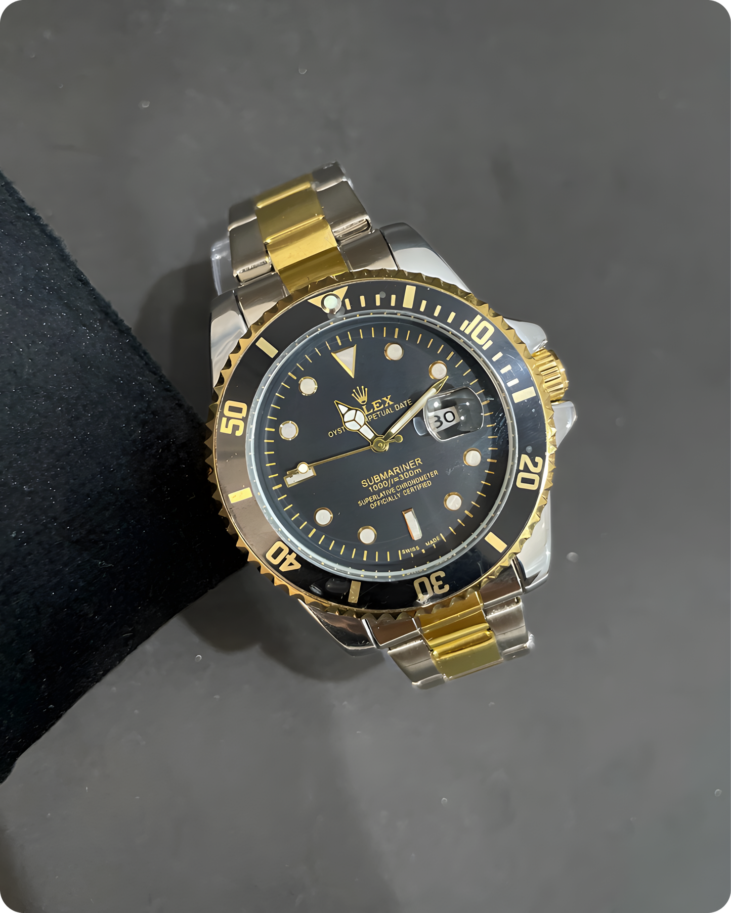 Rolx Submariner Gold